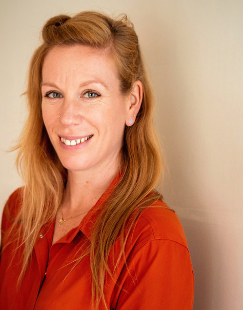 Elise Berkvens verwelkomt je in haar praktijk voor lichaamsgerichte begeleiding en massage.