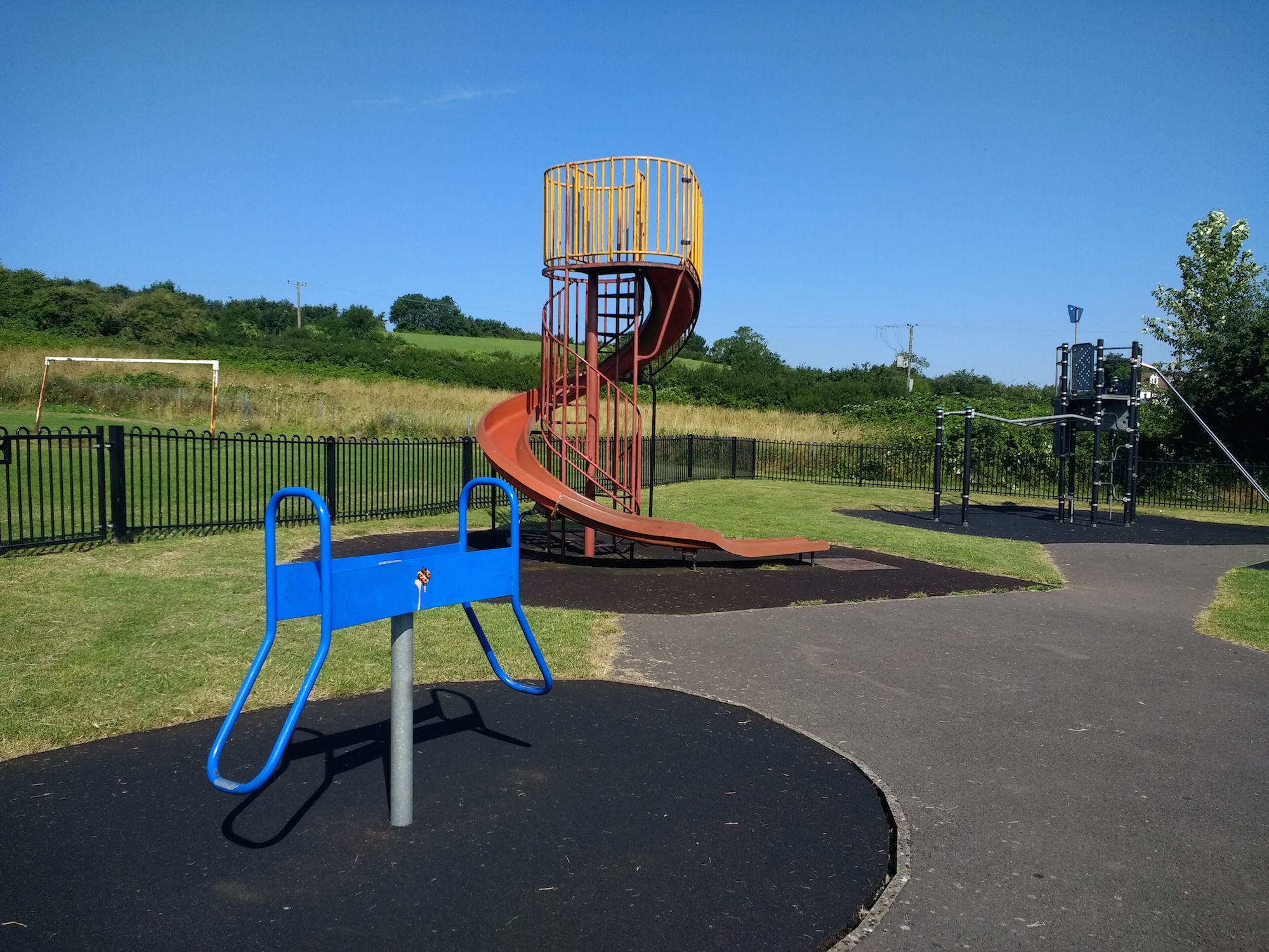 Longwell Green Williams Close Let The Kids Loose Longwell Green Williams Close Let The Kids Loose