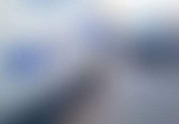 Homem é achado morto na rua com canivete cravado na boca