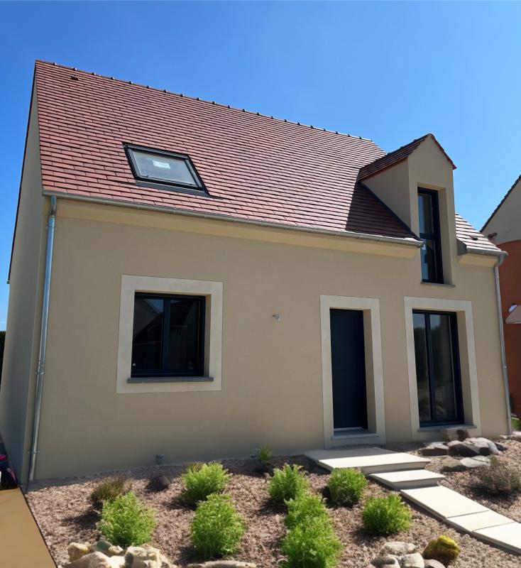 AU CŒUR DE LA CHARMANTE COMMUNE DE SAINT-ILLIERS-LE-BOIS : Projet de construction pour une maison de 90m² avec terrain de 593m²