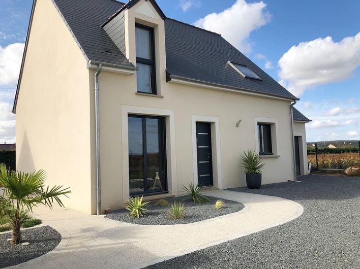 MAISON 4 CHAMBRES + GARAGE