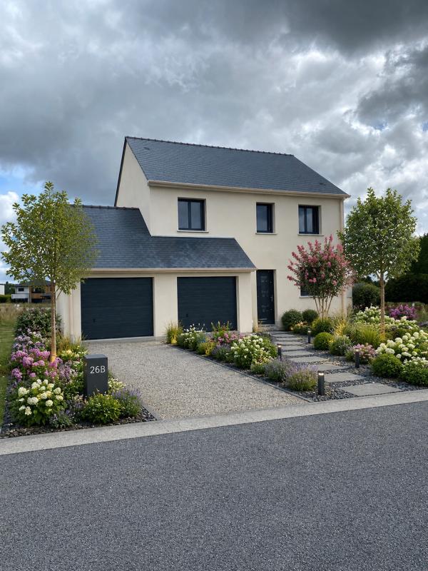 A construire maison R+1 100 m²