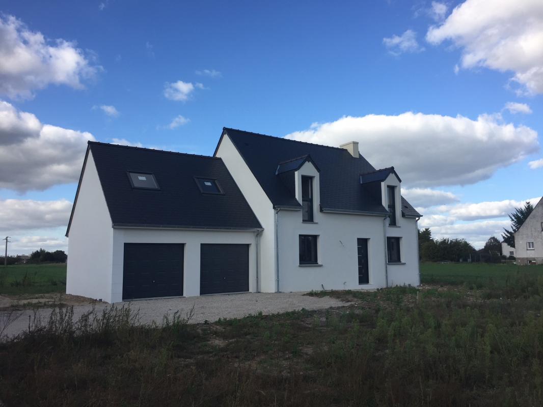 MAISON COMBLE AMENAGE TYPE 6-2N - GARAGE ATTENANT - Maisons Le Masson