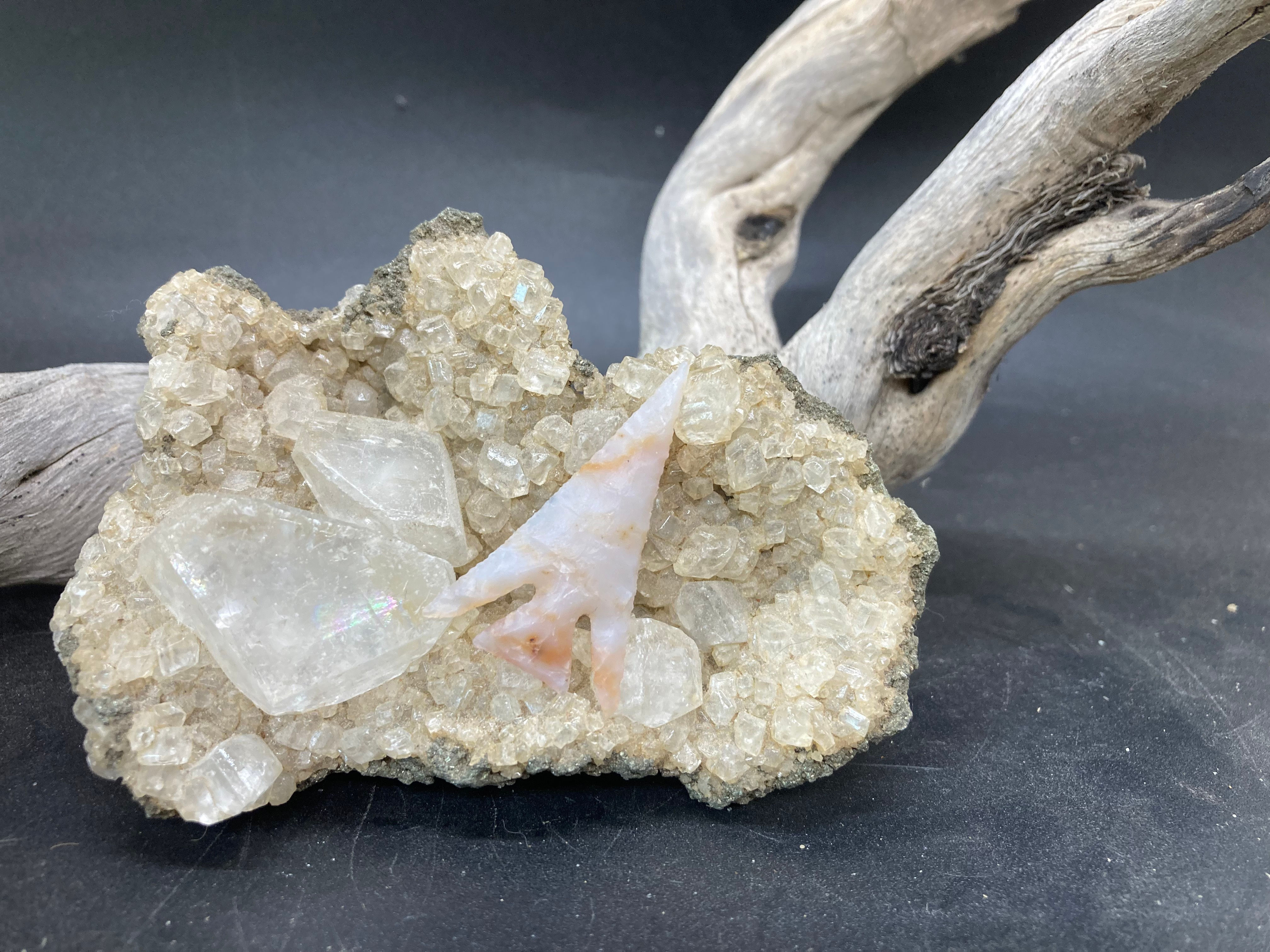 P-219... Amethyst Sage agate, Columbia Plateau style, 1 1/2 inches in length