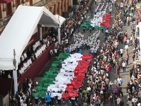 Encabeza Cuitláhuac García desfile conmemorativo de la Revolución Mexicana