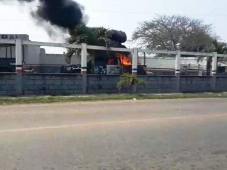 Caos en Veracruz, a ráfaga de ametralladoras repelen protesta y bloqueo carretero en Isla