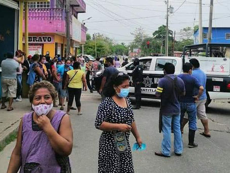 Cierre de calles hacia el centro, provoca malestar en locatarios