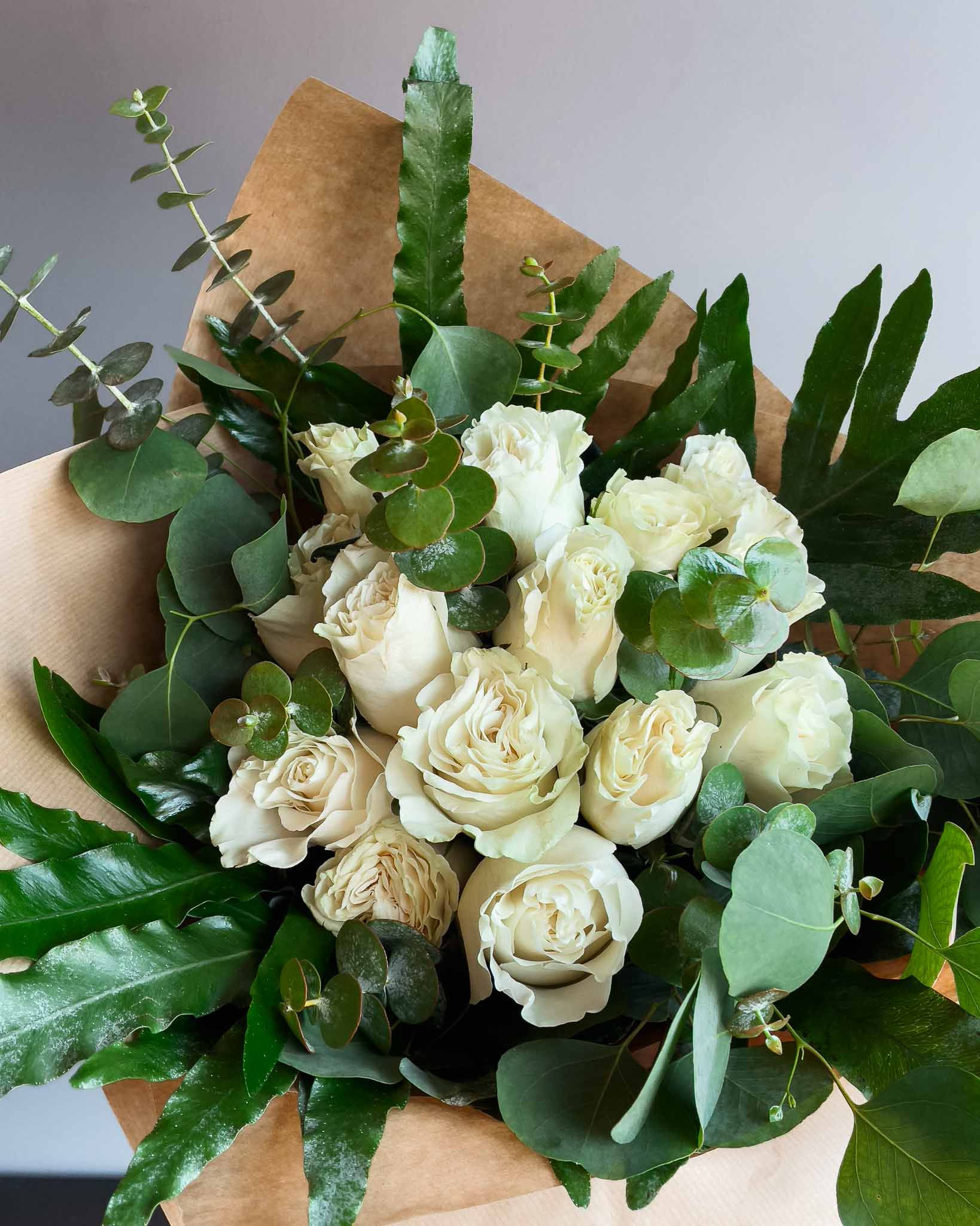 Bouquet de Rosas com Seleção de Verdura