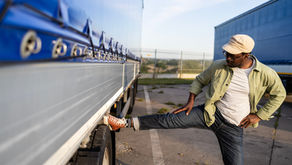 How Truck Drivers Can Stay Fit Year-Round, Even From the Bunk