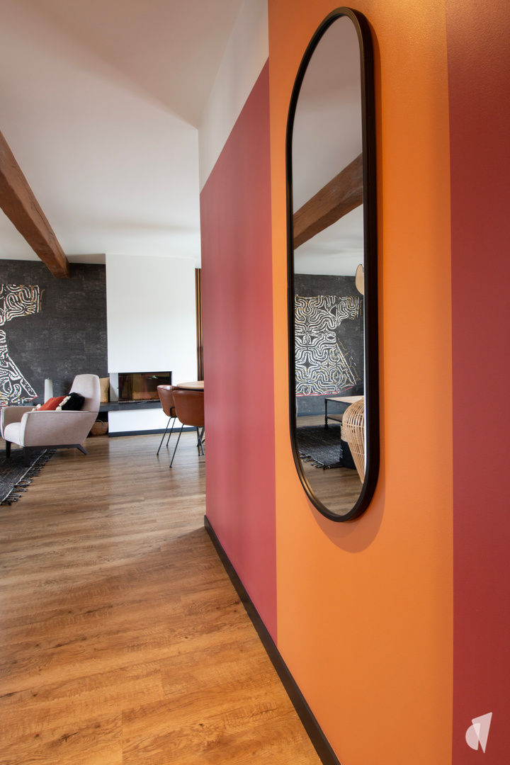 Rénovation du rez-de-chaussée de la maison dans une ambiance moderne japonisante, par l'architecte d'intérieur Coralie Vasseur à Chambéry : color zoning depuis l'entrée