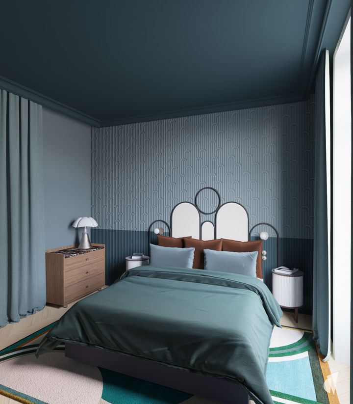 Appartement art deco à Chamonix par l'architecte d'intérieur Coralie Vasseur : chambre parentale avec revêtement mural original et tête de lit en métal et tissu