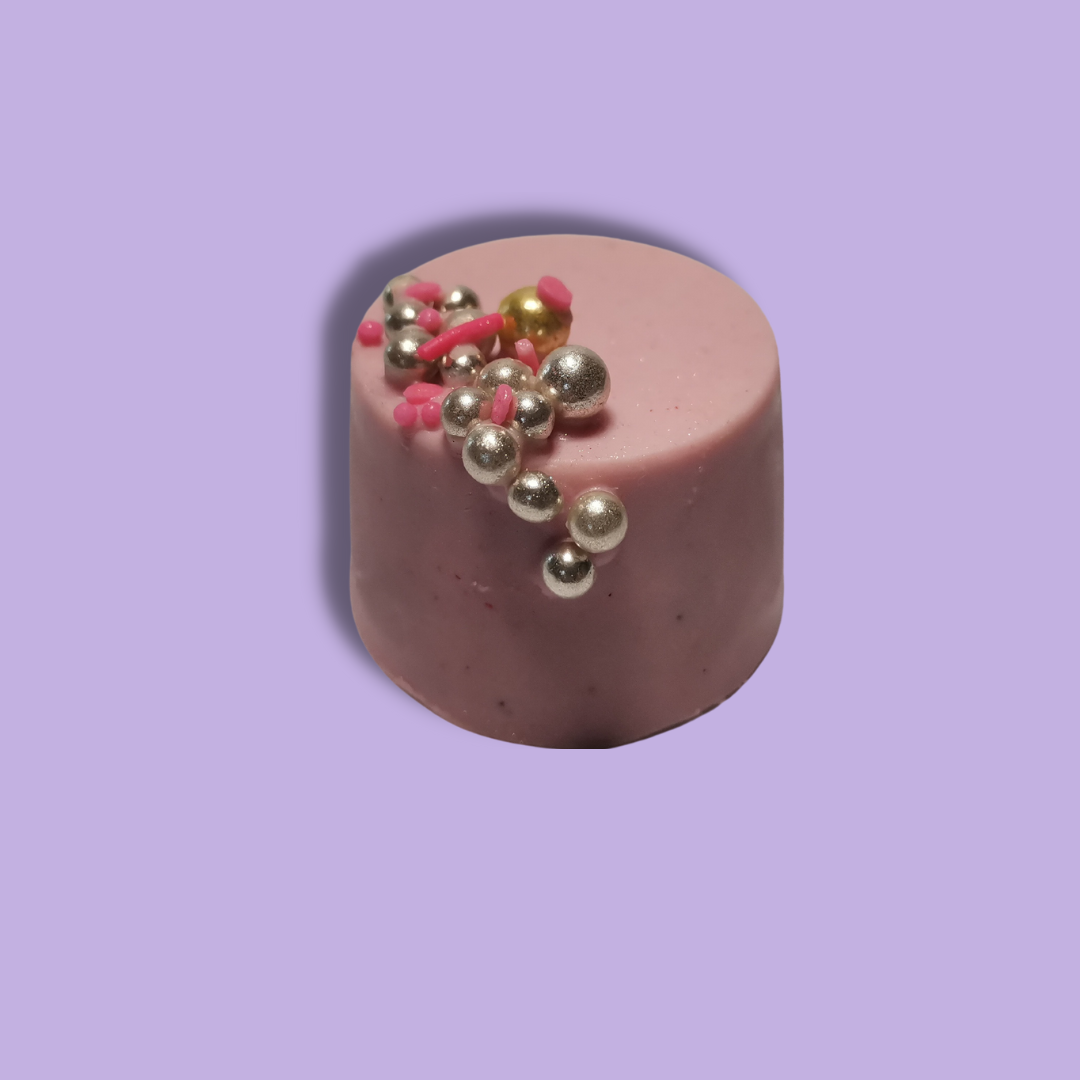 Strawberry Cake Bite