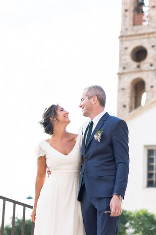 Couple de mariés lors d'un mariage a Lumio en haute Corse