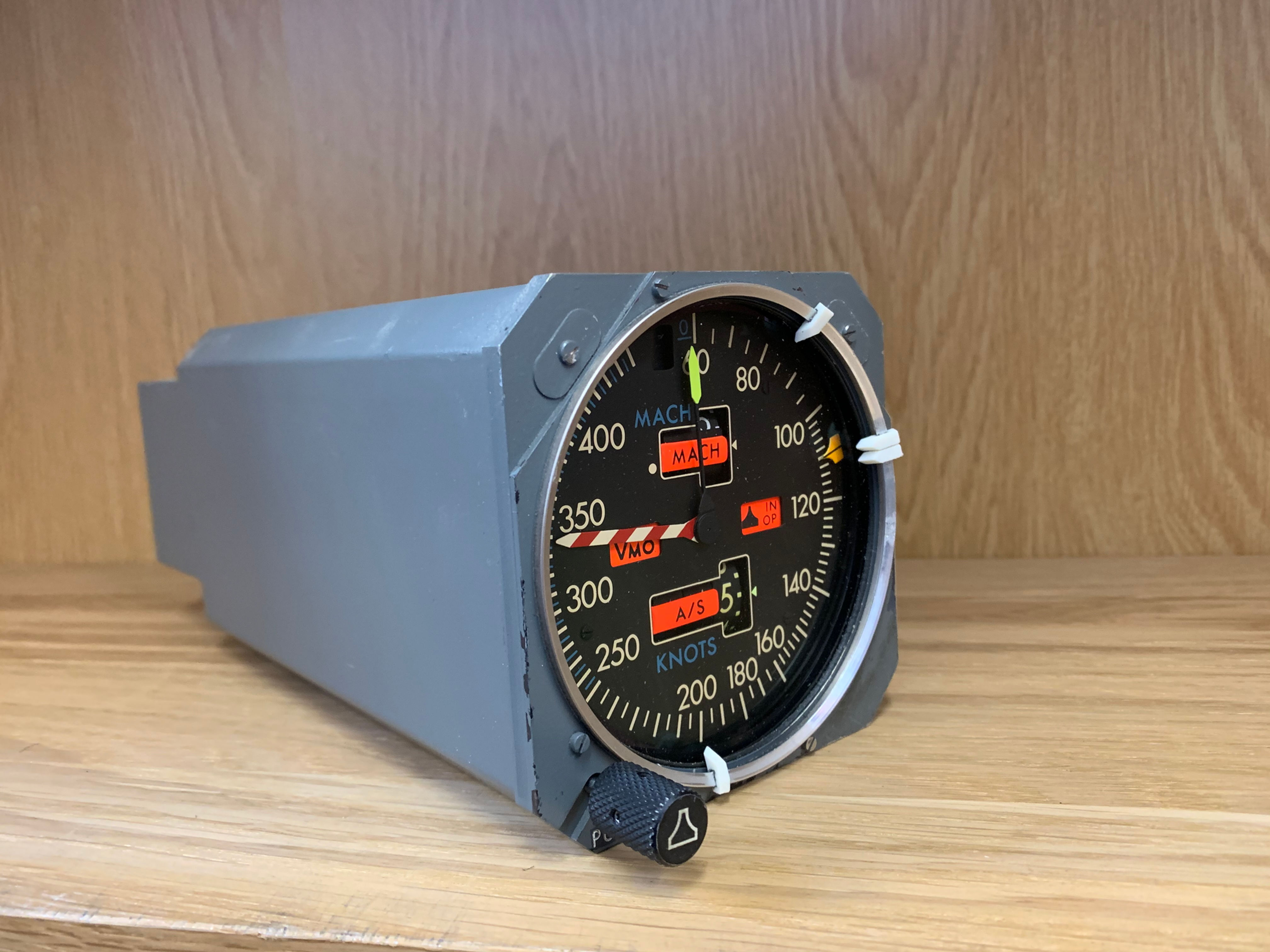 737 - G-GDFB - Servogesteuerte Mach-Fluggeschwindigkeitsanzeige