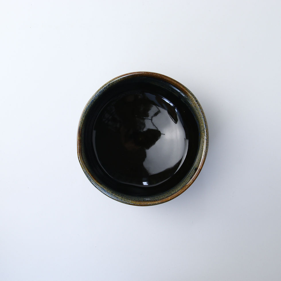 サムネイル： 青釉金流し 抹茶碗