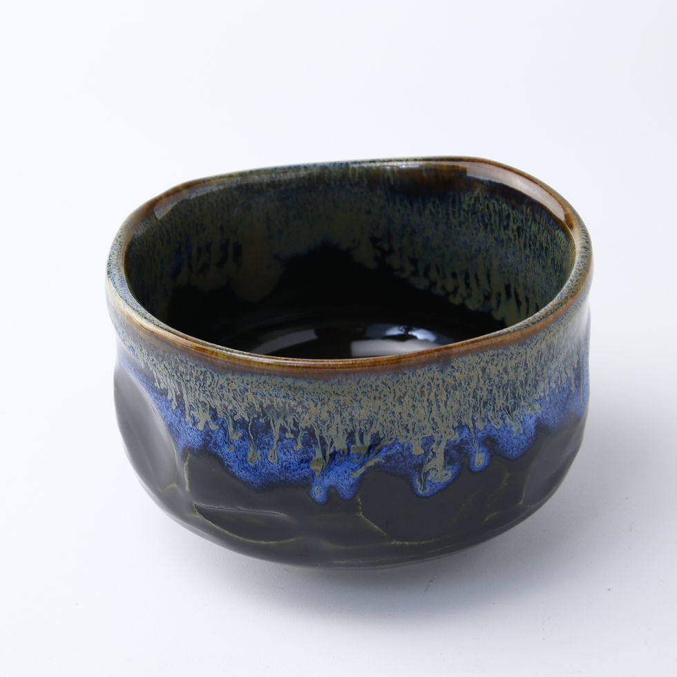サムネイル： 青釉金流し 抹茶碗