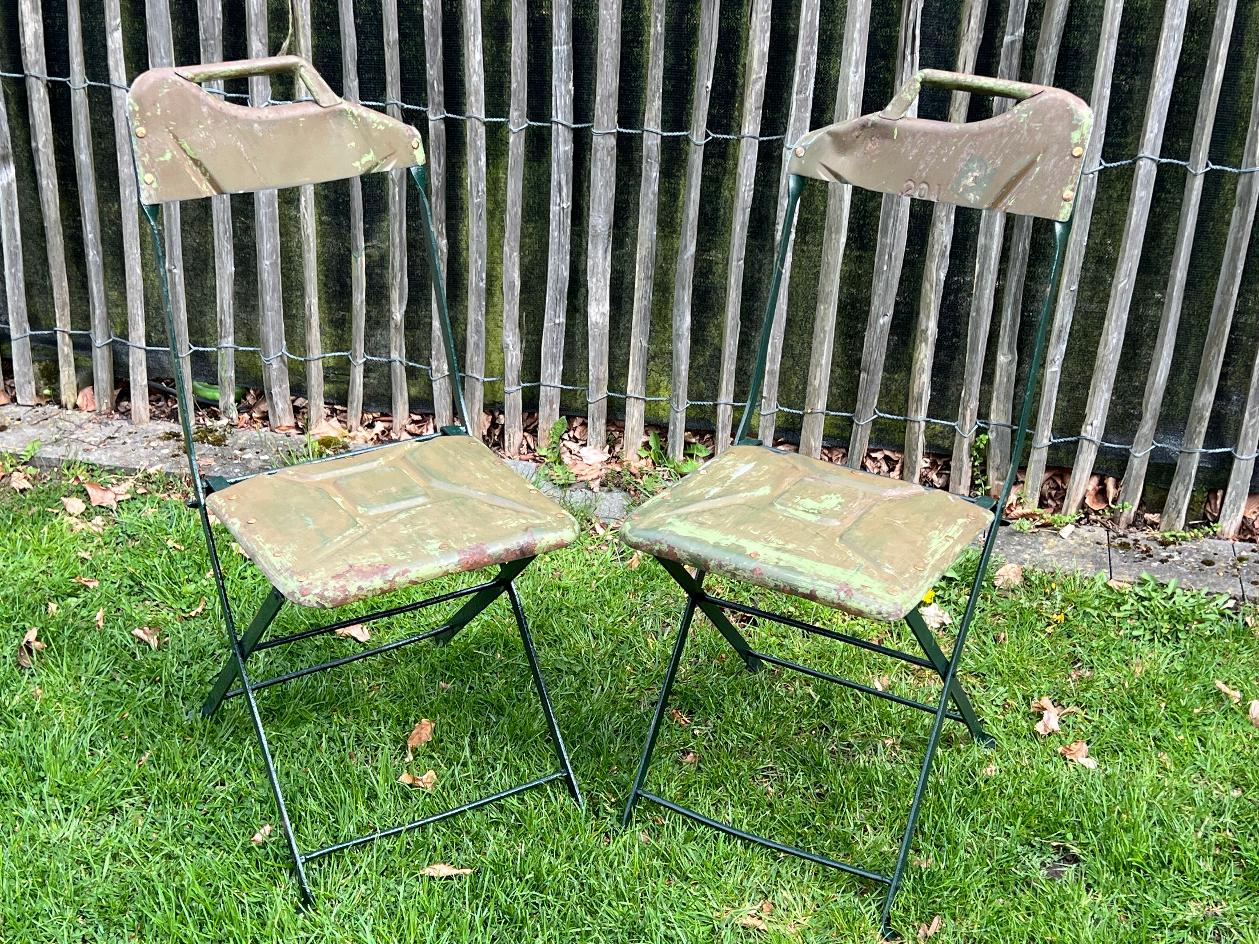 Solid Art Chairs made from Jerrycans – Industrial Military Style