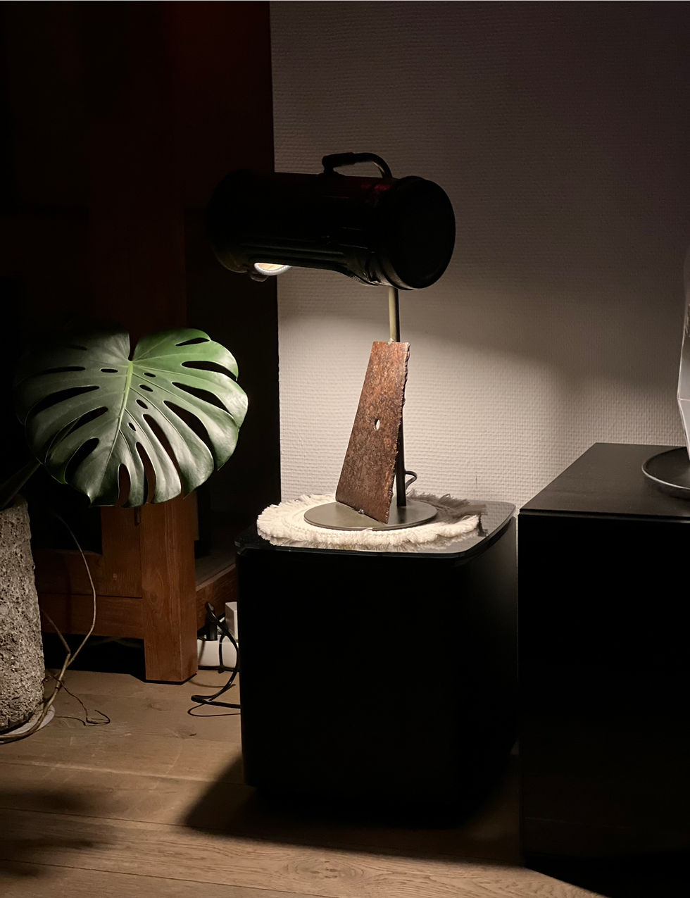 Thumbnail: WWII German Gasmasker box Light ART