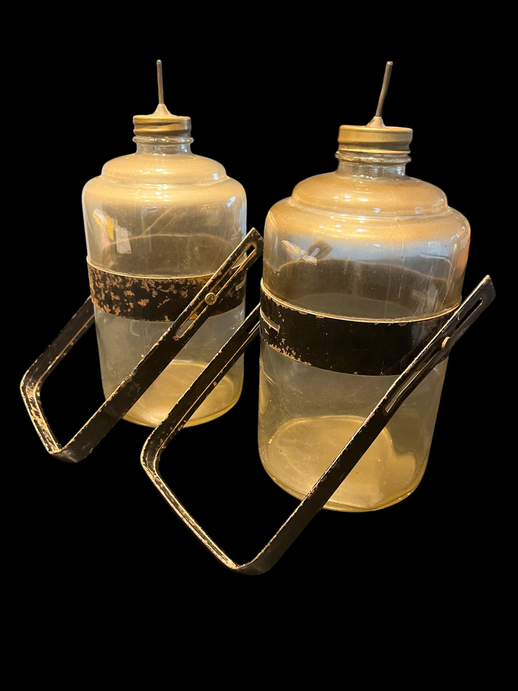 WW2 US 2 fuel supply drip bottles0