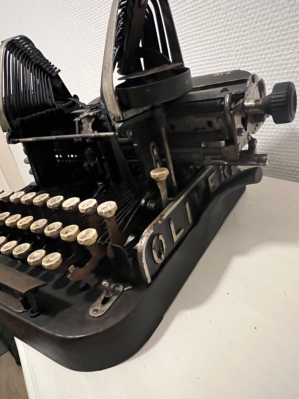 Thumbnail: WWI Rare Antique Oliver Typewriter – Early 1900s – Iconic “Batwing” Design 