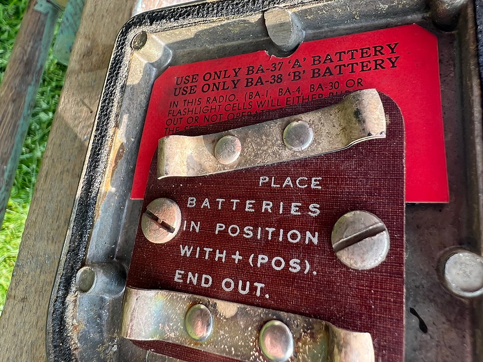 Thumbnail: For Sale – Original WWII US Army BC-611-E Radio