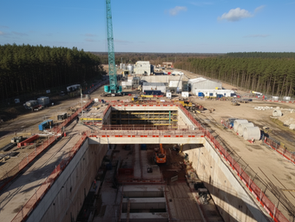 Case Study: Real-Time PLAXIS Calibration for a Deep Excavation in High-Speed Rail with DAARWIN