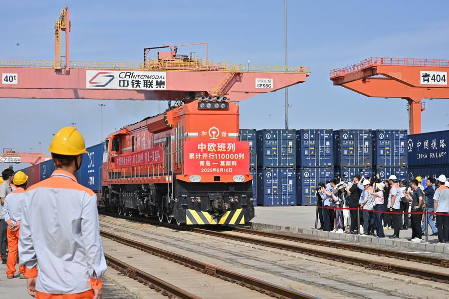 China-Europe freight trains representing the 110,000th milestone achievement