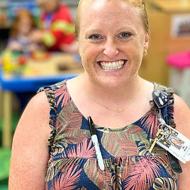 “The StarLab can take you anywhere—
from flying to Jupiter to hovering above the Earth and watching the migration patterns of loggerhead turtles.”