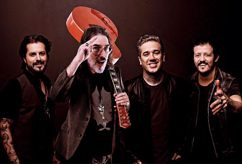 Lobão faz show na Audio com participação de membros do Jota Quest