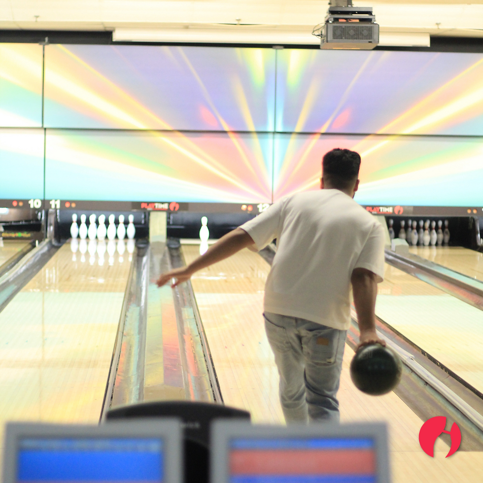 Bowling post
