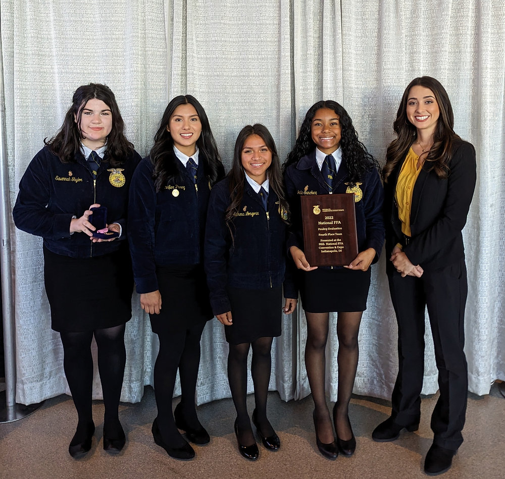 RIGHETTI FFA POULTRY TEAMS WINS NATIONAL HONORS Righetti ffa poultry teams wins national honors