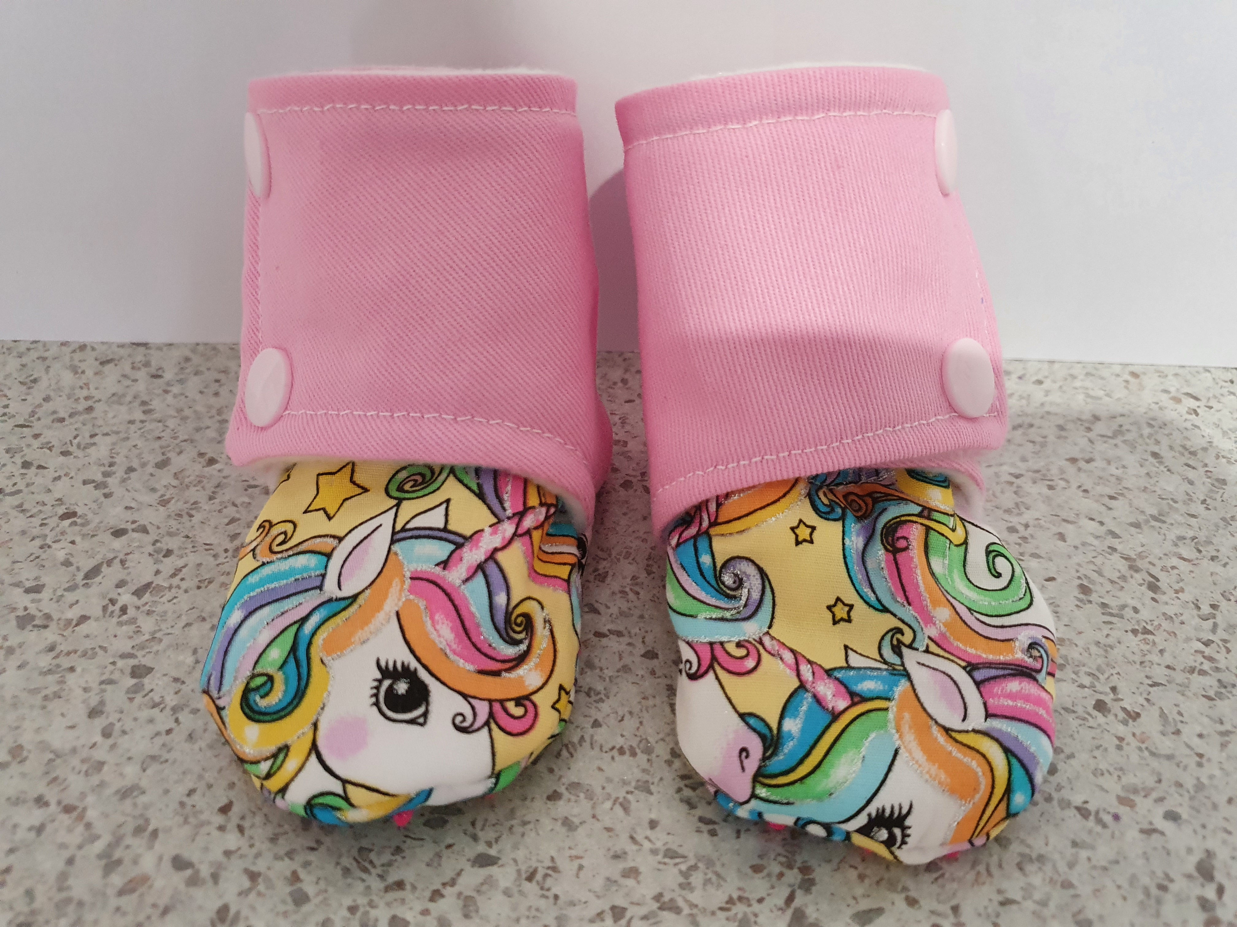 Stay-on Booties Size 3-6 Months Unicorn