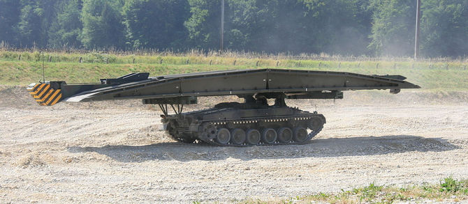 Artikelsammlung: Wissenswertes zum Brückenpanzer 68 (Brü Pz 68) der Schweizer Armee