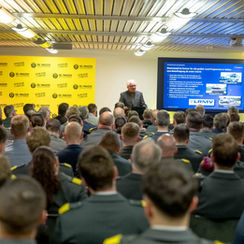 Rheinmetall CEO Papperger im NZZ-Interview