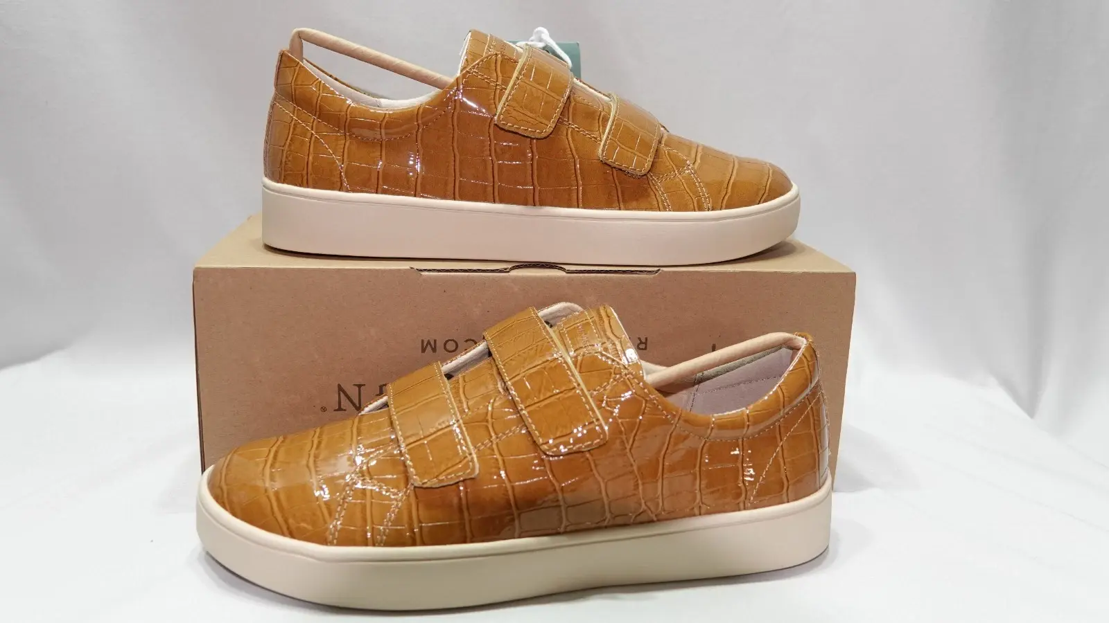 REVITALIGN Women's Malibu Patent Sneaker, Tan Croco, 9 Wide