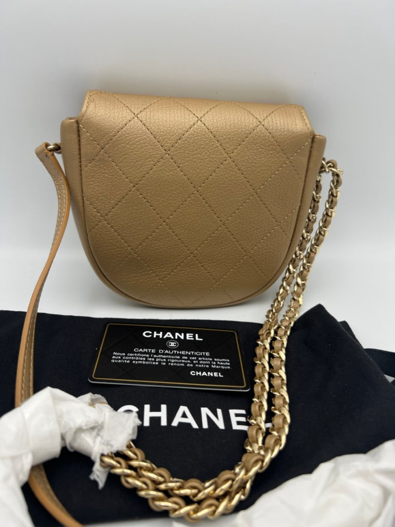 Thumbnail: Chanel quilted metallic gold leather and chain cross body strap