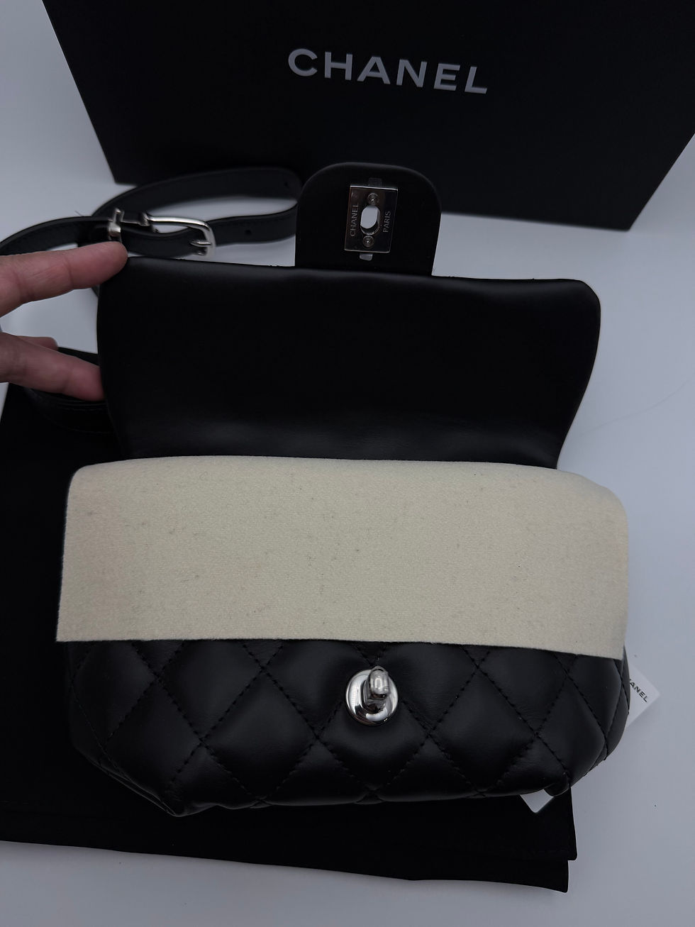 Thumbnail: Chanel lambskin uniform quilted waistbelt