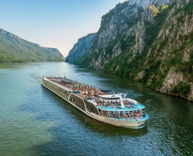 amawaterways.webp