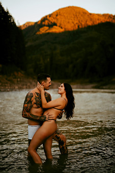 TACOMA, WA COUPLES BOUDOIR PHOTOGRAPHER