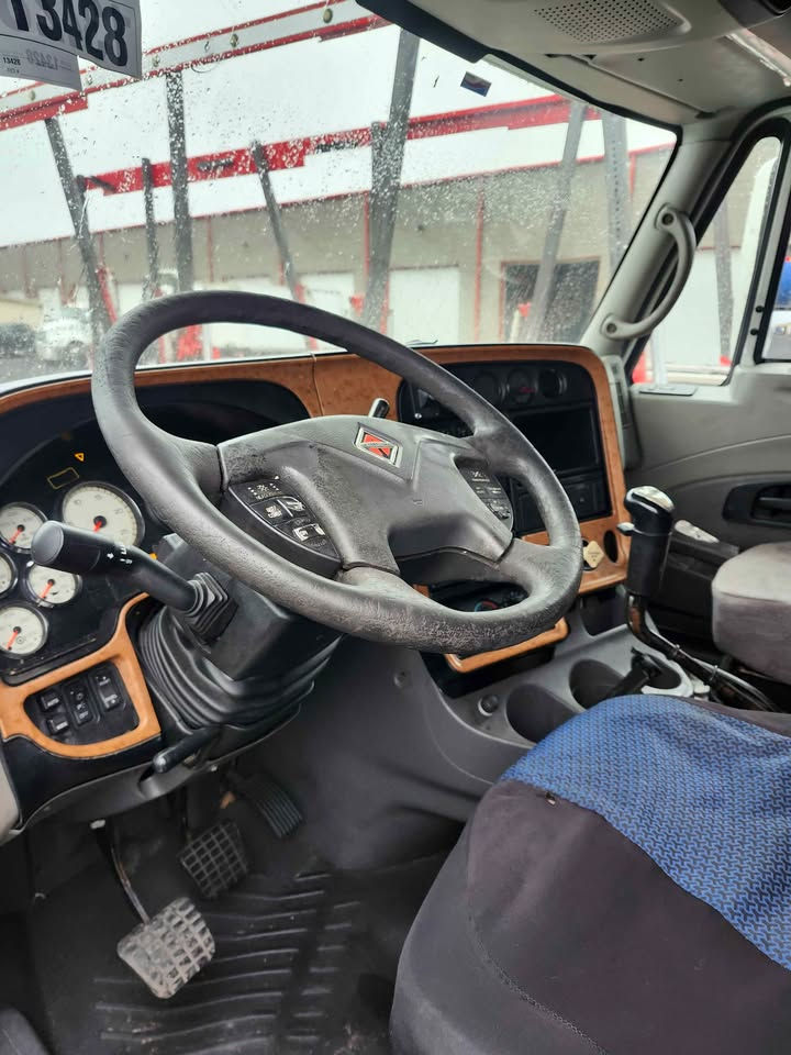 Thumbnail: 2010 International Prostar parts only