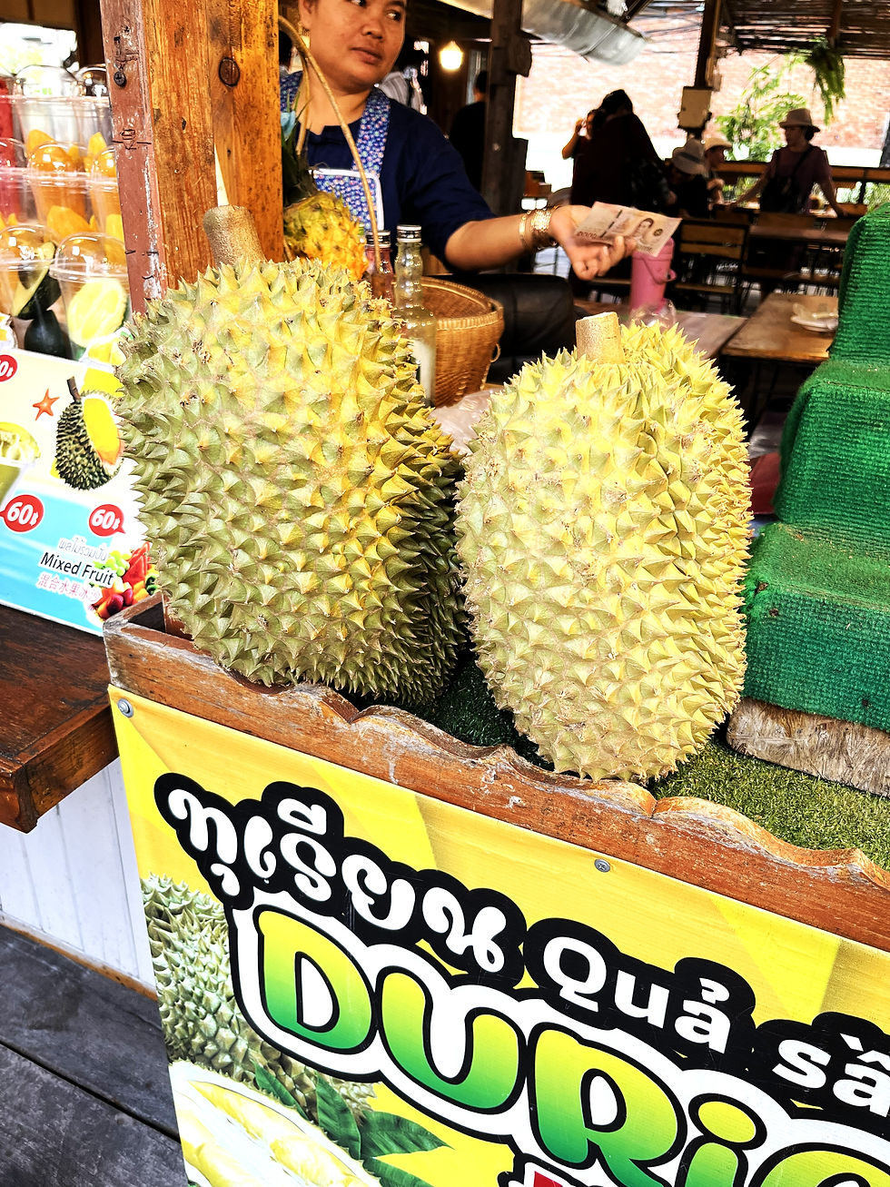Khlong Lat Mayom Floating Market