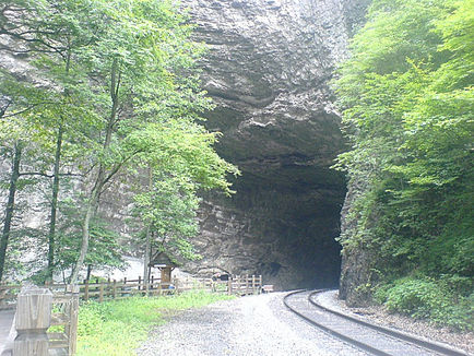 Natural Tunnel State Park