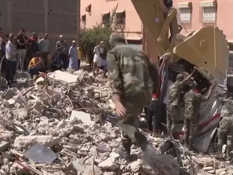 Van 2.497 muertos y 2.476 lesionados tras terremoto en Marruecos