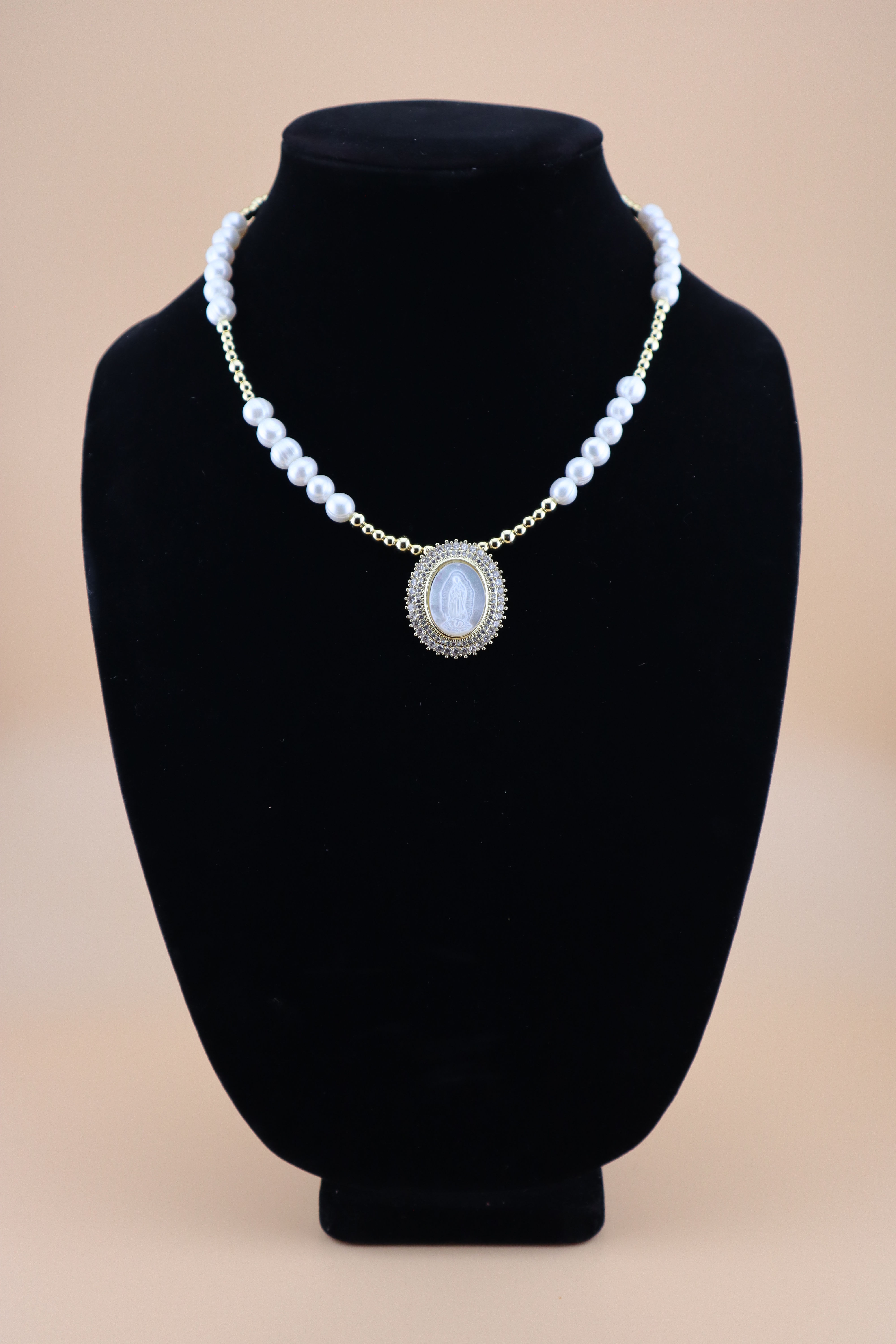 Virgen De Guadalupe Crystal Sacred Pearl Set