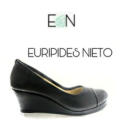 PLA 021CUERO NEGRO GRAVADO