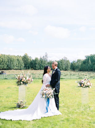 AtTheBarnWedding-PalmerAlaska-RachelTweggsPhotography-99.jpg
