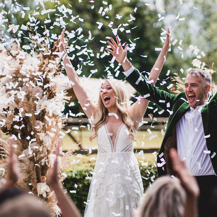 TIPI WEDDING : GEORGINA & JAMES'  BOHO TIPI GARDEN WEDDING