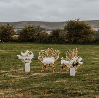 Outdoor wedding with rattan furniture 