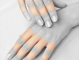 kéz és ujjak szőrtelenítés