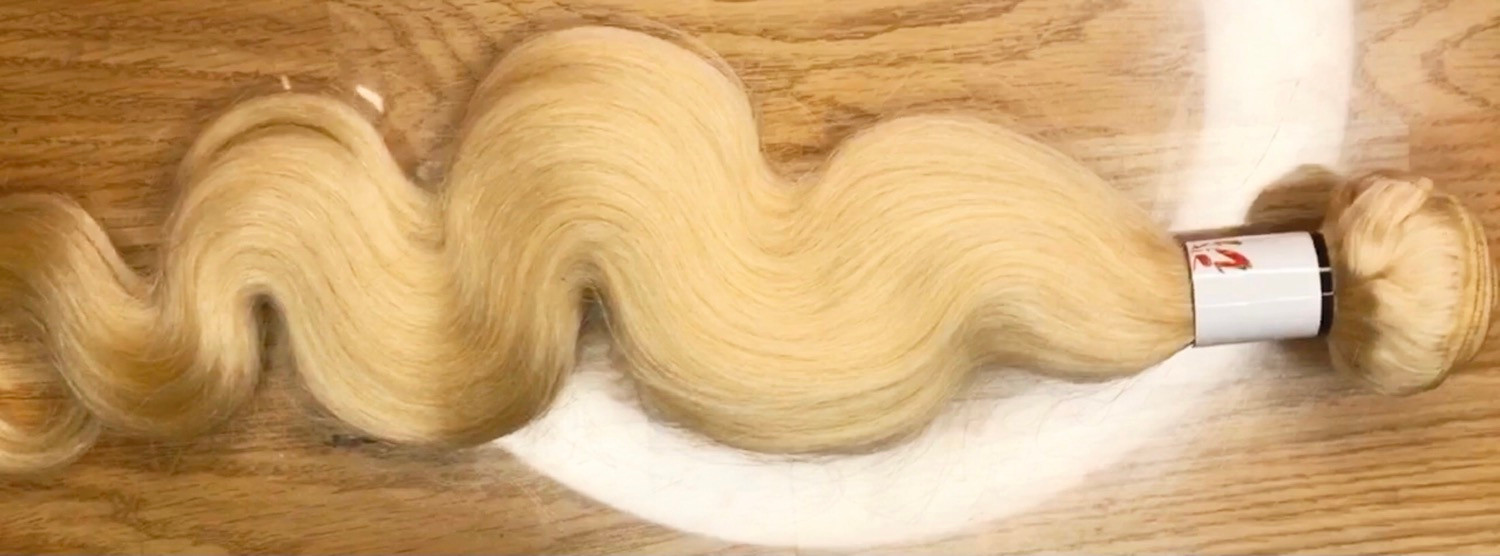 Peruvian hair Blonde Bodywave bundle 613 18” inches